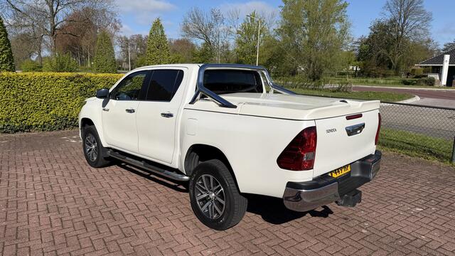 Toyota HI-LUX HiLux 2.4 D-4D-F Double Cab Executive