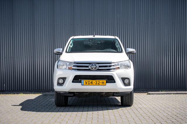Toyota HI-LUX HiLux 2.4 D 4WD | 150 PK | Automaat | Camera | Cruise | Navi | Trekhaak