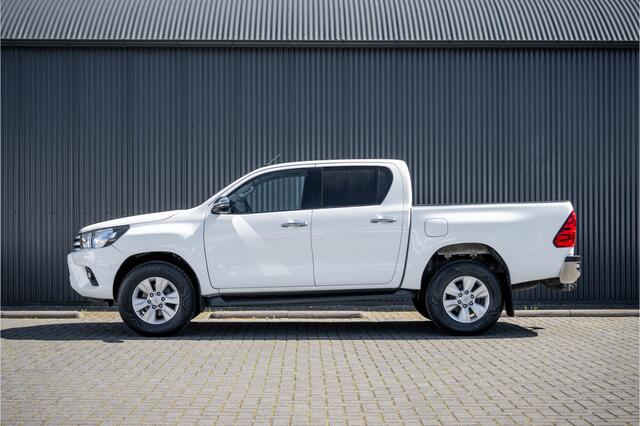 Toyota HI-LUX HiLux 2.4 D 4WD | 150 PK | Automaat | Camera | Cruise | Navi | Trekhaak