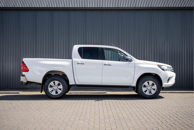 Toyota HI-LUX HiLux 2.4 D 4WD | 150 PK | Automaat | Camera | Cruise | Navi | Trekhaak