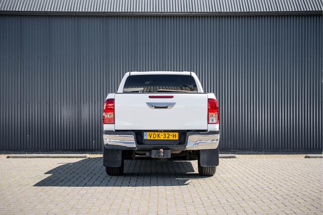 Toyota HI-LUX HiLux 2.4 D 4WD | 150 PK | Automaat | Camera | Cruise | Navi | Trekhaak