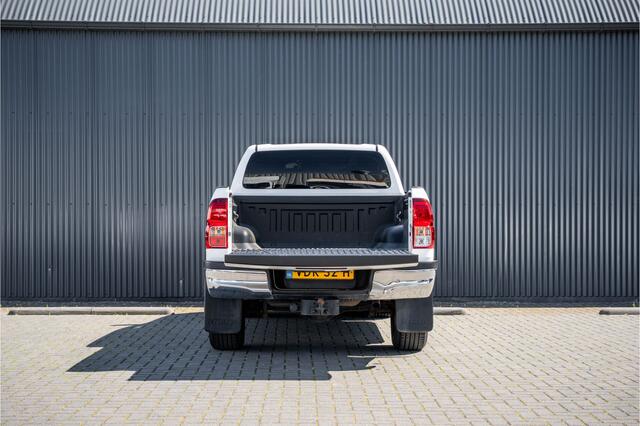 Toyota HI-LUX HiLux 2.4 D 4WD | 150 PK | Automaat | Camera | Cruise | Navi | Trekhaak