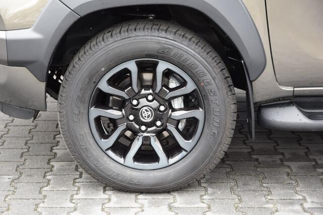 Toyota HI-LUX 2.8 D-4D DUBBEL CABIN 48V HYBRIDE INVINCIBLE A/T 4WD 2 ZITS VAN