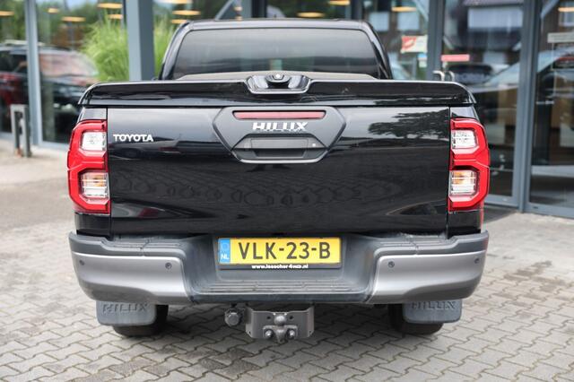 Toyota HI-LUX 2.8 D-4D X-TRA CAB INVINCIBLE A/T 4WD VAN