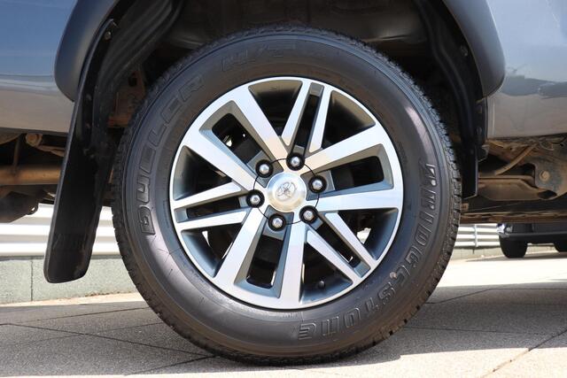 Toyota HI-LUX HiLux 2.4 D-4D-F Xtra Cab Challenger, Subwoofer, Leder, Hardtop, DAC, Stoelverwarming, Trekhaak, Camera!