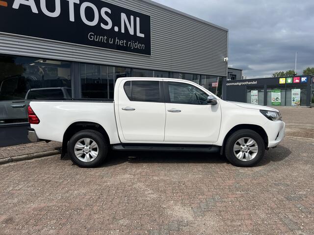 Toyota HI-LUX HiLux 2.4 D-4D-F Double Cab 5 persoons/Geel Kenteken