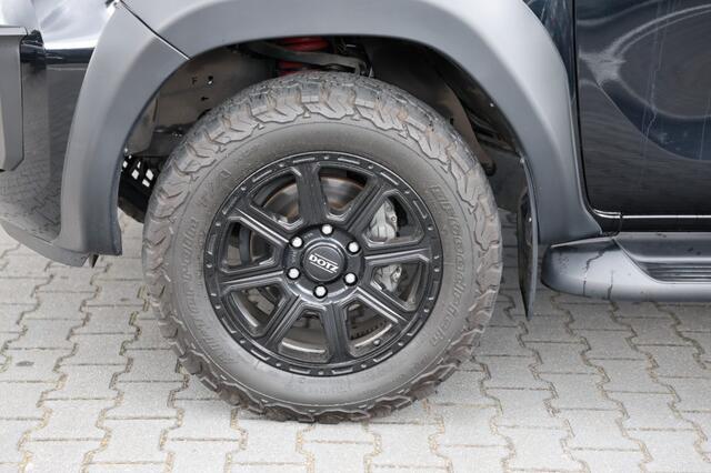Toyota HI-LUX 2.8 D-4D DUBBEL CABIN GR SPORT A/T 2 ZITS 4WD VAN