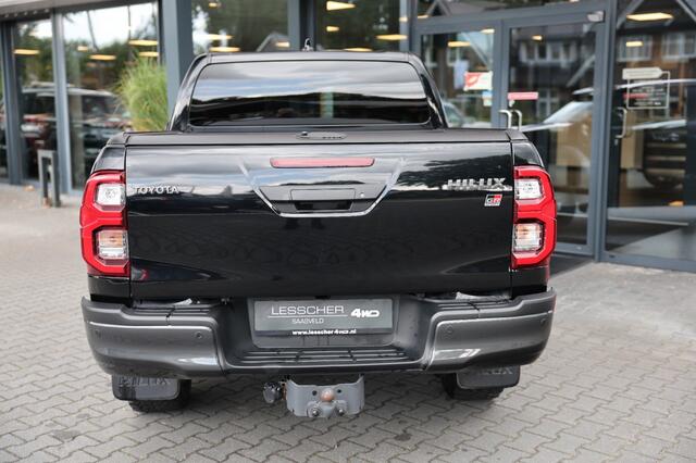 Toyota HI-LUX 2.8 D-4D DUBBEL CABIN GR SPORT A/T 2 ZITS 4WD VAN