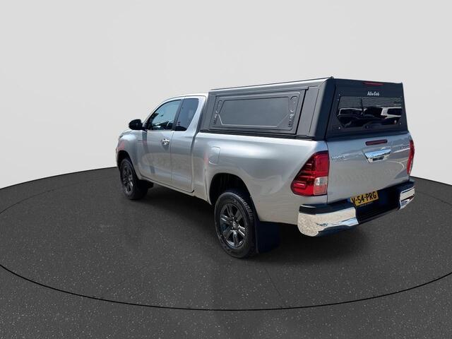 Toyota HI-LUX HiLux 2.4 D-4D Xtra Cab Challenger Automaat