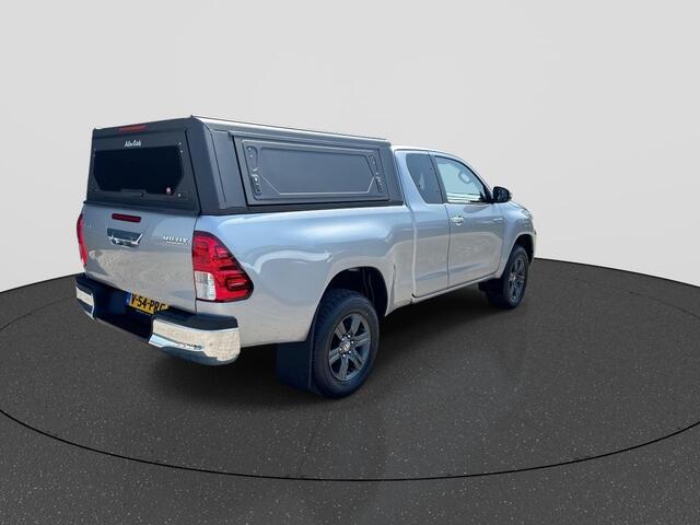 Toyota HI-LUX HiLux 2.4 D-4D Xtra Cab Challenger Automaat