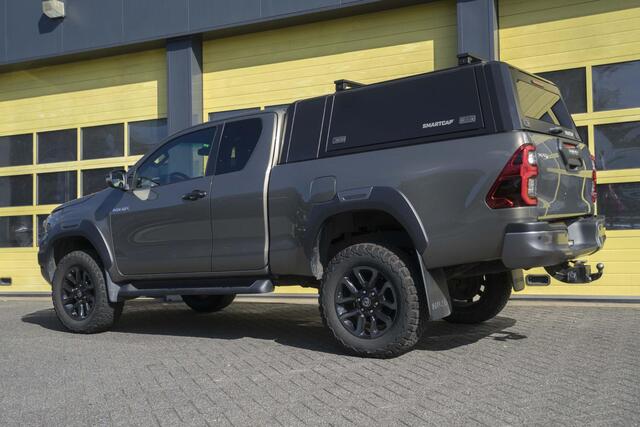 Toyota HI-LUX HiLux 2.8 D-4D Xtra Cab Invincible