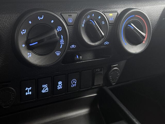 Toyota HI-LUX HiLux 2.4 D-4D-F Double Cab Professional | BTW te verrekenen |