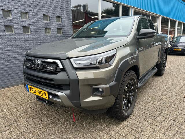 Toyota HI-LUX HiLux 2.8 D-4D XC Invinc.