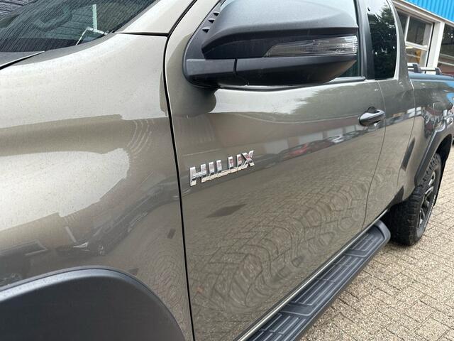Toyota HI-LUX HiLux 2.8 D-4D XC Invinc.