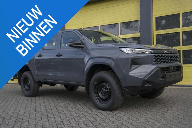 Toyota HI-LUX Hilux 2.8 D-4D MHEV Double Cab Auto 4WD Active