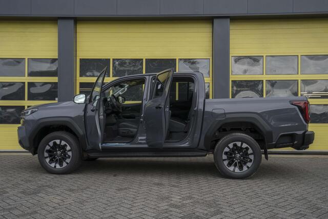 Toyota HI-LUX Hilux Toyota Hilux 2.8 D-4D MHEV Double Cab Style