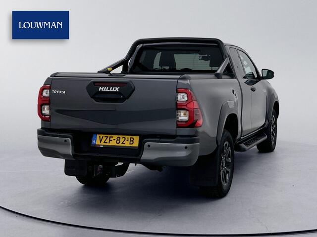 Toyota HI-LUX HiLux 2.8 D-4D Xtra Cab Invincible Leder Trekhaak 3.5t Navigatie Treeplanken Camera
