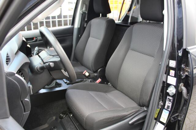 Toyota HI-LUX HiLux 2.4 D-4D-F 150Pk 4x4 | Grijs kenteken | RIVAL + MEER EXTRA OPTIES
