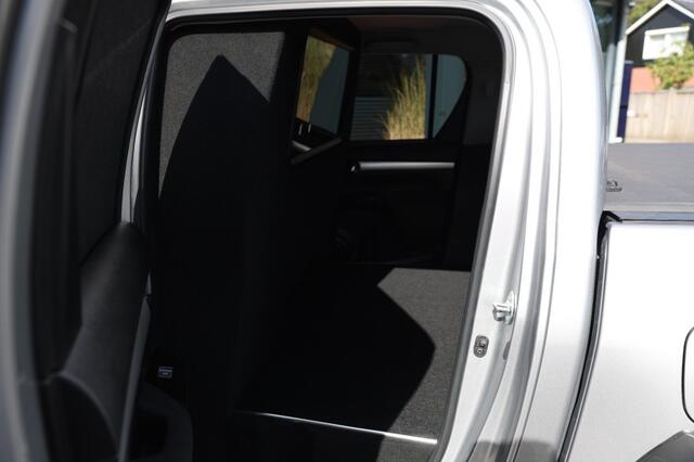 Toyota HI-LUX 2.8 D-4D DUBBEL CABIN EXECUTIVE A/T 2 ZITS 4WD VAN