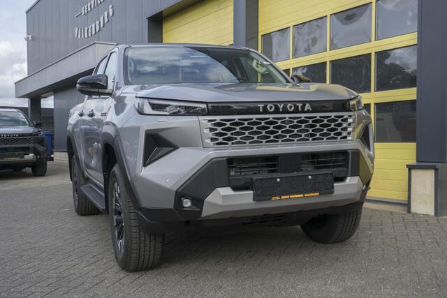 Toyota HI-LUX HiLux Toyota Hilux 2.8 D-4D MHEV Double Cab Style