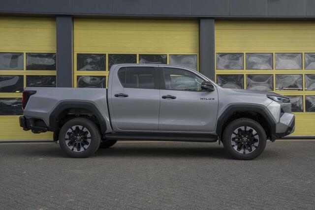 Toyota HI-LUX HiLux Toyota Hilux 2.8 D-4D MHEV Double Cab Style