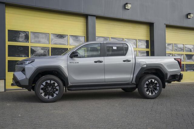 Toyota HI-LUX HiLux Toyota Hilux 2.8 D-4D MHEV Double Cab Style