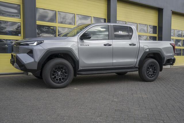 Toyota HI-LUX HiLux 2.8 D-4D MHEV Double Cab Auto 4WD Comfort