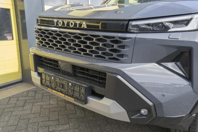 Toyota HI-LUX HiLux 2.8 D-4D MHEV Double Cab Auto 4WD Comfort