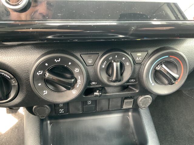 Toyota HI-LUX HiLux 2.4 D-4D Xtra Cab Cool Comfort Airco Cruise Alu Velg 2 Zits Euro 6