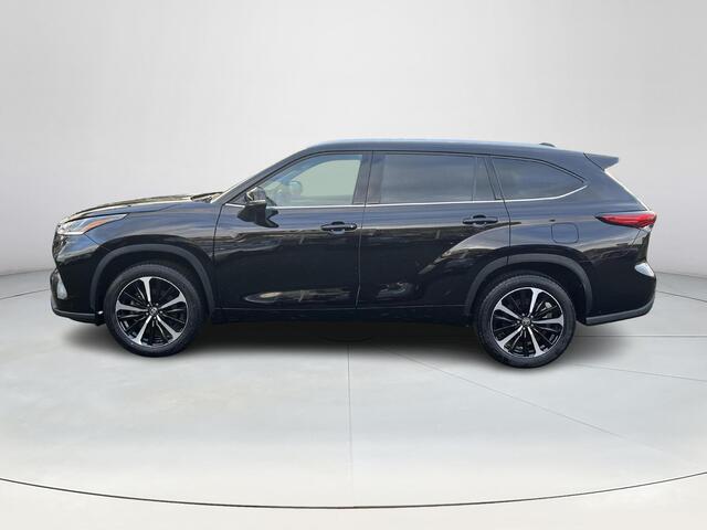 Toyota HIGHLANDER 2.5 AWD Hybrid Premium | 7 persoons | Stoelverwarming- en koeling | Lederen bekleding
