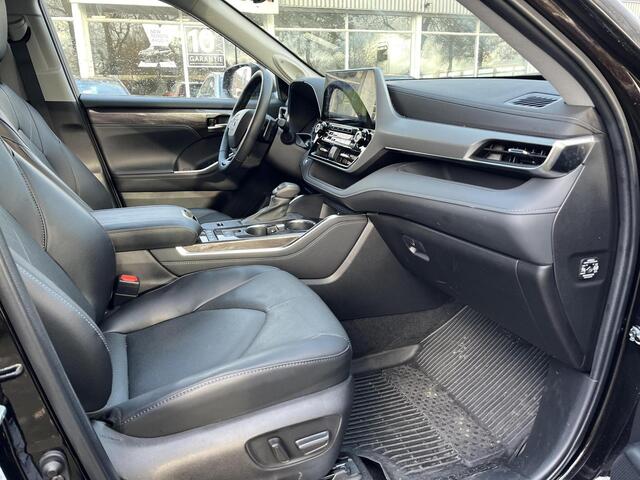 Toyota HIGHLANDER 2.5 AWD Hybrid Premium | 7 persoons | Stoelverwarming- en koeling | Lederen bekleding
