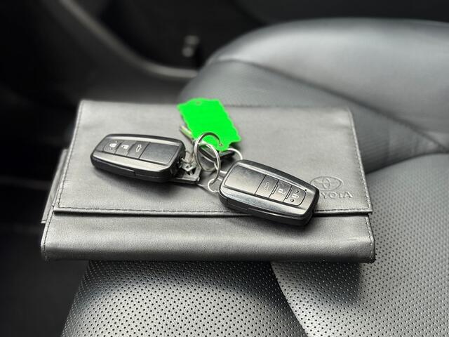 Toyota HIGHLANDER 2.5 AWD 248pk Hybrid Executive 7p ecc,leer,navi,trekhaak,camera