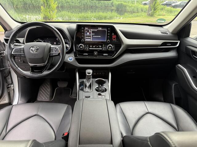 Toyota HIGHLANDER 2.5 AWD Hybrid Business ** Leder ** Trekhaak ** 7-persoons!! 2.000kg trekgewicht!!