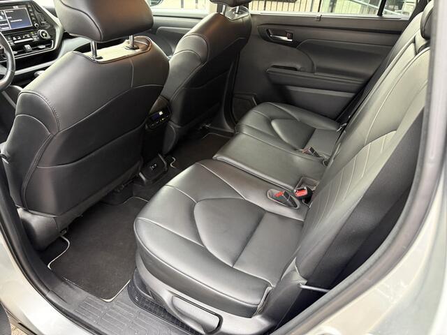 Toyota HIGHLANDER 2.5 AWD Hybrid Business ** Leder ** Trekhaak ** 7-persoons!! 2.000kg trekgewicht!!