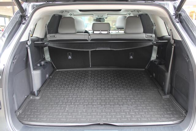 Toyota HIGHLANDER 2.5 AWD Hybrid Premium 7-pers. | Rijklaar | Pano | Stoel/Stuurverwarming | Stoelkoeling | Navi | 360 camera | Head Up