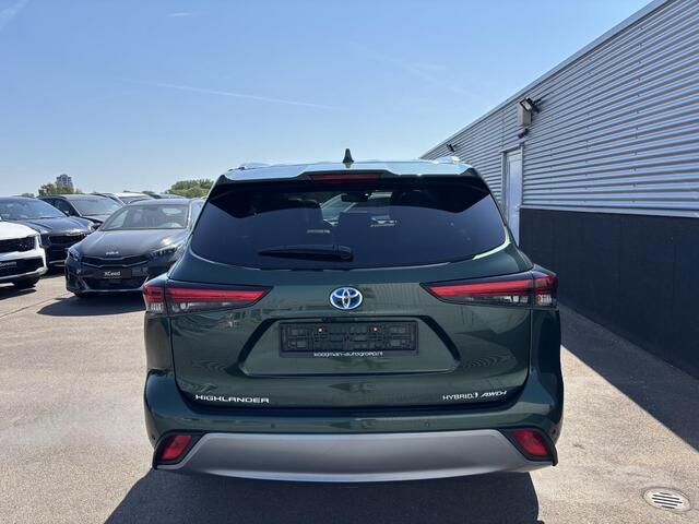 Toyota HIGHLANDER 2.5 AWD Hybrid Premium Meest luxe uitvoering! Panoramadak, trekhaak, stoelventilatie, achterbank verwarmd, 360° camera en méér!