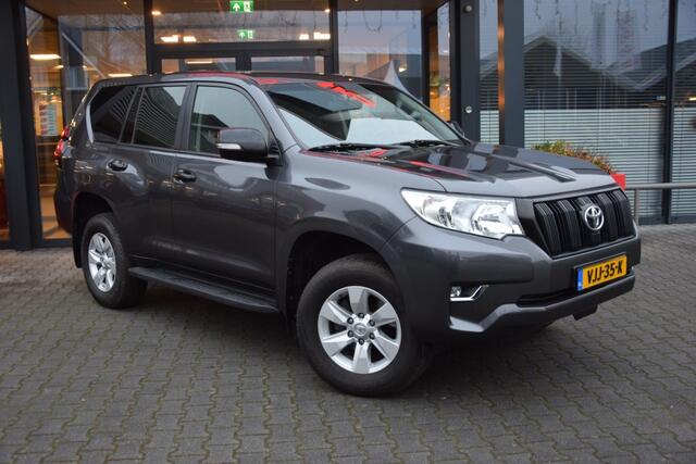 Toyota LAND CRUISER 150 2.8 D-4D 5DRS COMFORT A/T VAN