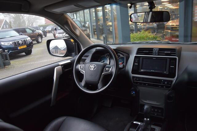 Toyota LAND CRUISER 150 2.8 D-4D 5DRS COMFORT A/T VAN