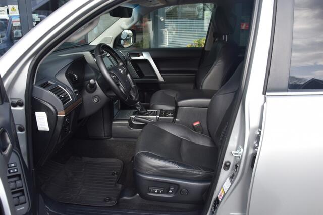 Toyota LAND CRUISER 150 2.8 D-4D 5DRS PROFESSIONAL A/T VAN