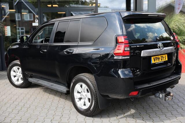 Toyota LAND CRUISER 150 2.8 D-4D 5DRS CHALLENGER A/T VAN