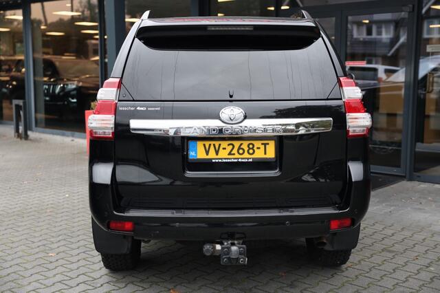 Toyota LAND CRUISER 150 2.8 D-4D 5DRS EXECUTIVE A/T VAN