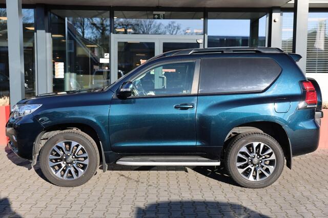 Toyota LAND CRUISER 150 2.8 D-4D 3DRS PROFESSIONAL A/T VAN