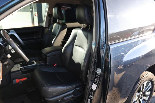 Toyota LAND CRUISER 150 2.8 D-4D 3DRS PROFESSIONAL A/T VAN