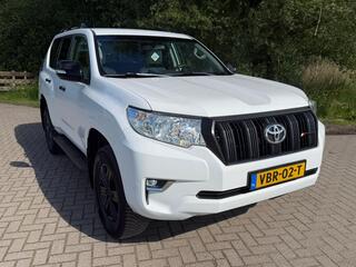 Toyota LAND CRUISER 150