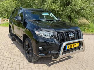 Toyota LAND CRUISER 150
