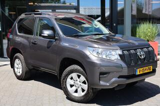 Toyota LAND CRUISER 150