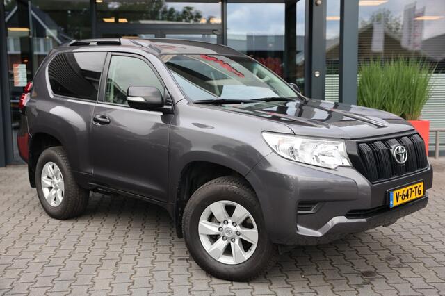 Toyota LAND CRUISER 150 2.8D-4D 3DRS COMFORT A/T VAN