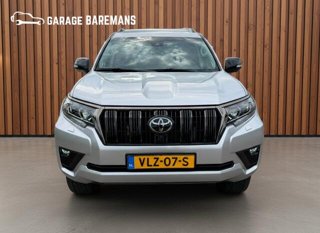 Toyota LAND CRUISER 150 2.8 D-4D-F Executive Blind Van