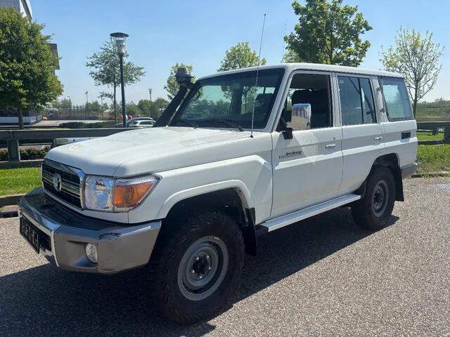 Toyota LAND CRUISER LX LANG 5 PERSOONS 4x4 Airco 4.2 6 Cilinder Diesel