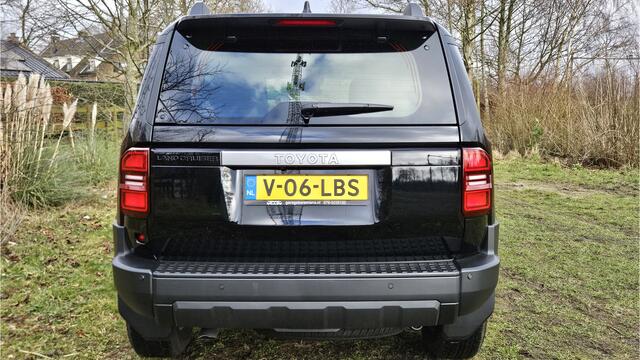 Toyota LAND CRUISER 2.8 D-4D Comfort Blind van